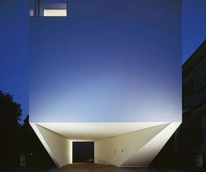 Dancing Living House by A.L.X.