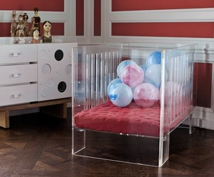 Decorating-with-lucite-furniture-m