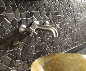 Decorative-pebble-tile-from-solistone-m