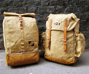 Desertion-luggage-collection-m
