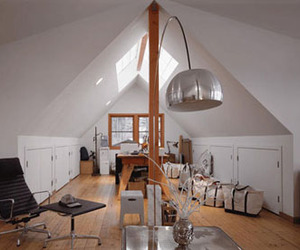 Design-of-wooden-houses-on-a-spectacular-waterfront-m