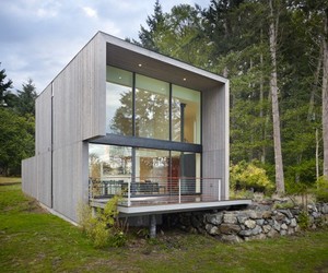 Doe-bay-cabin-by-heliotrope-architects-m