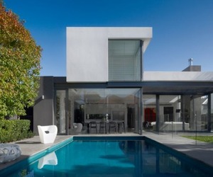 Downshire-road-house-by-mim-design-m