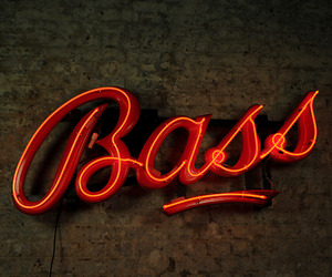 Elemental-neon-bass-sign-m