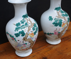 Elemental-pair-of-baloon-vases-m
