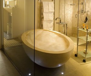 Ellipse-bathtub-in-ivory-stone-m