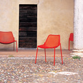 Emu-round-seating-from-coalesse-s