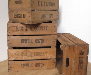 English-apple-crates-m
