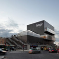 Etoile-lilas-cinema-by-hardel-et-le-bihan-architectes-s