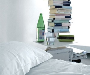 Extendo-bedside-bookshelf-m