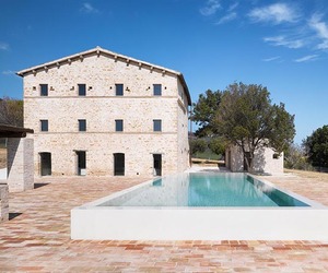Fabulous-rustic-farmhouse-in-italy-m