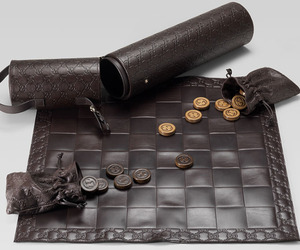 Fashion-flash-guccis-collectible-game-board-m