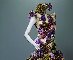 Fashions-king-alexander-mcqueen-m