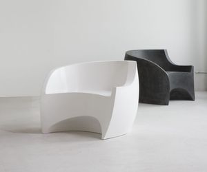 Fiberglass-chair-by-vladimir-kagan-and-ralph-pucci-m