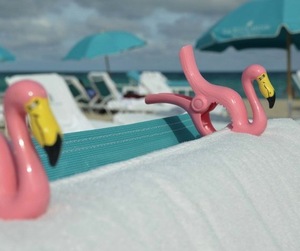 Flamingo-towel-clips-m