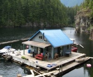 Float Cabin Living