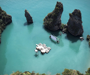 Floating-cinema-thailand-m