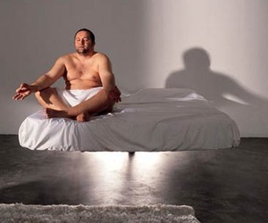 Fluttua-suspended-bed-by-lago-m