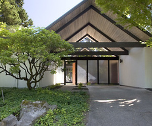 For Sale: A Double Gable Rummer Built Home