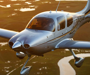 Four-seat-cirrus-now-ready-for-five-m