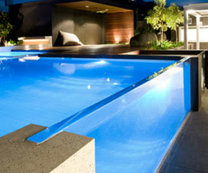Four-swimming-pools-that-really-make-a-splash-m