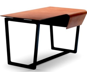 Fred-leather-desk-from-poltona-frau-m