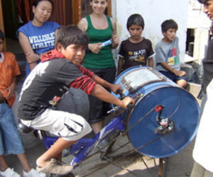 From-mit-the-bicilavadora-an-inexpensive-bikewashing-machine-m