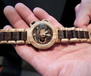 Functional-wooden-wristwatches-by-valerii-danevych-m