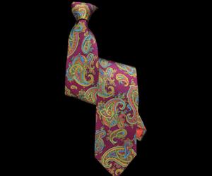 Fuschia-pink-paisley-printed-silk-tie-m