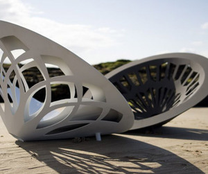 Futuristic-mariposa-chair-by-kate-rider-m
