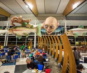 Giant-gollum-sculpture-in-new-zealand-m