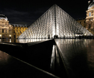 Glorious-glass-15-creative-uses-of-glass-in-architecutre-m