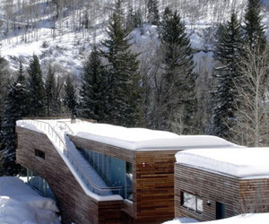 Gluck & Partners Design Bar House in Colorado