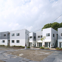 Gotencho-apartment-by-manabu-arata-naya-architects-s