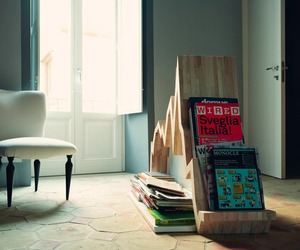 Graph-magazine-rack-by-studio-inesistente-m