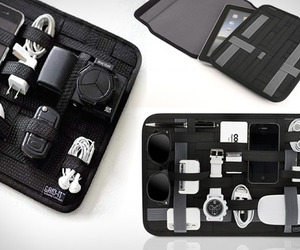 Grid-it-gadget-organizer-m