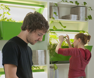 Grow-your-food-indoors-with-parasite-farm-m