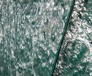 Guitar-seafoam-textured-glass-floor-tile-m