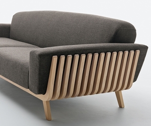 Hamper-sofa-by-montanelli-riva-m