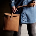 Hard-grafts-oldfashioned-leather-bag-for-ipads-s