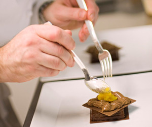 Holiday-baking-classes-at-the-st-regis-m