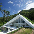 Holiday-villa-with-beautiful-green-architectural-features-s