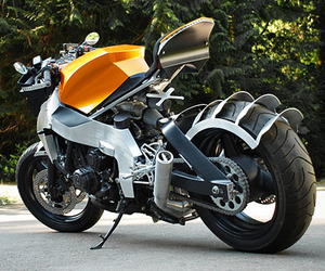 Honda CBR 100F Custom Superbike