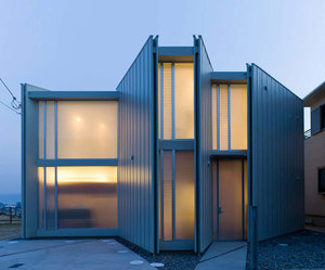 House in Matsuyama by Suppose Design Office