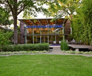 House-in-the-garden-m