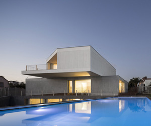 House-in-travanca-by-nelson-resende-m