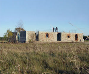 House-of-ruins-150-m