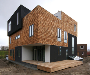 Hug-house-m