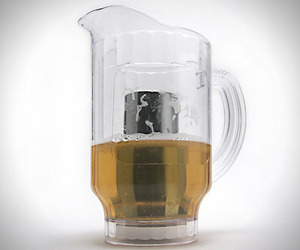 Ice-core-beer-pitcher-m