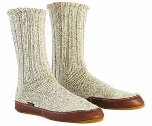 Indoor-outdoor-travel-slipper-socks-for-extreme-cold-climate-2-m